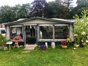 Komfort-Caravan mit Vorzelt, Loitz